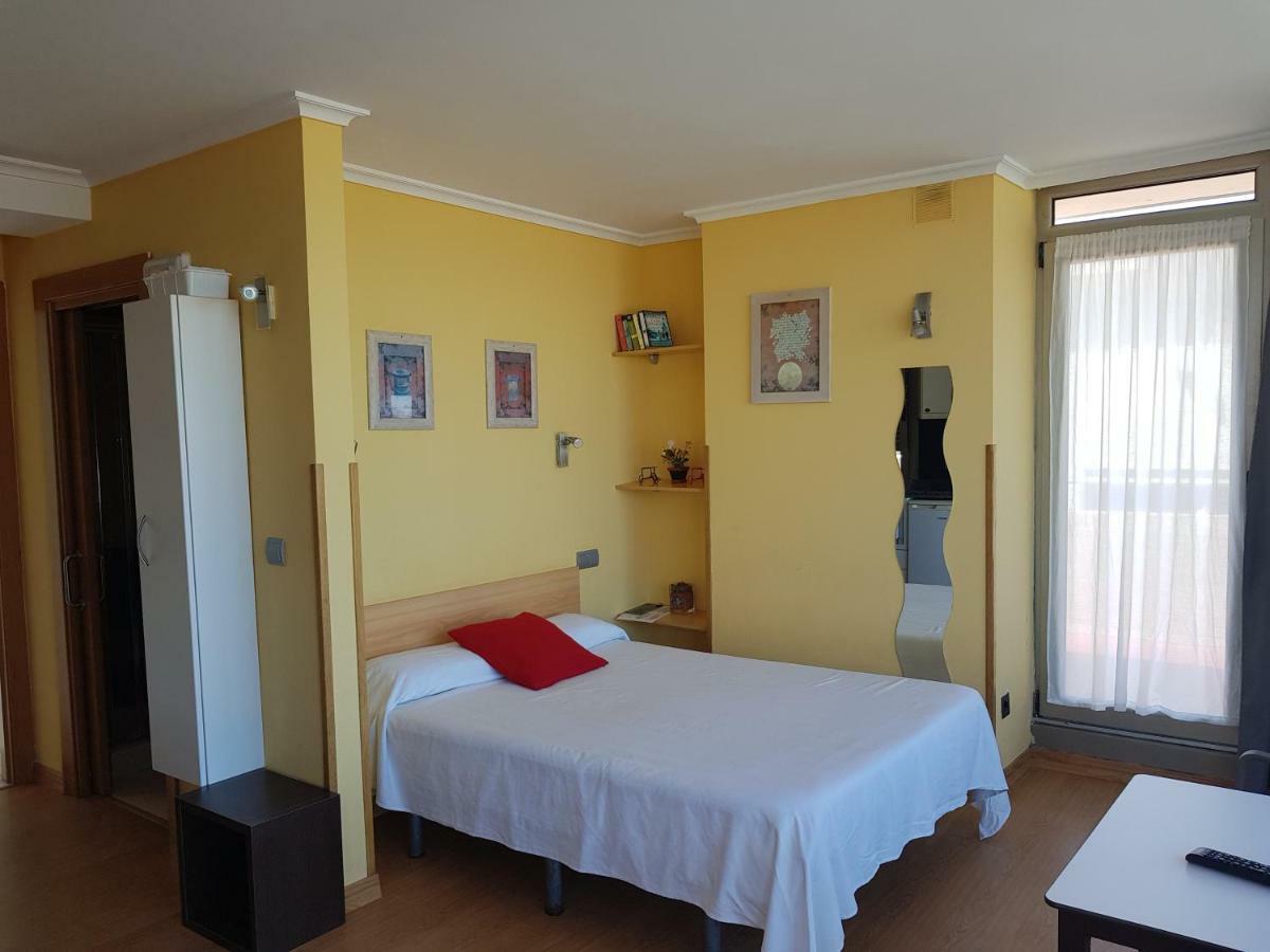 Apartamentos Maradentro Soto de la Marina Eksteriør bilde