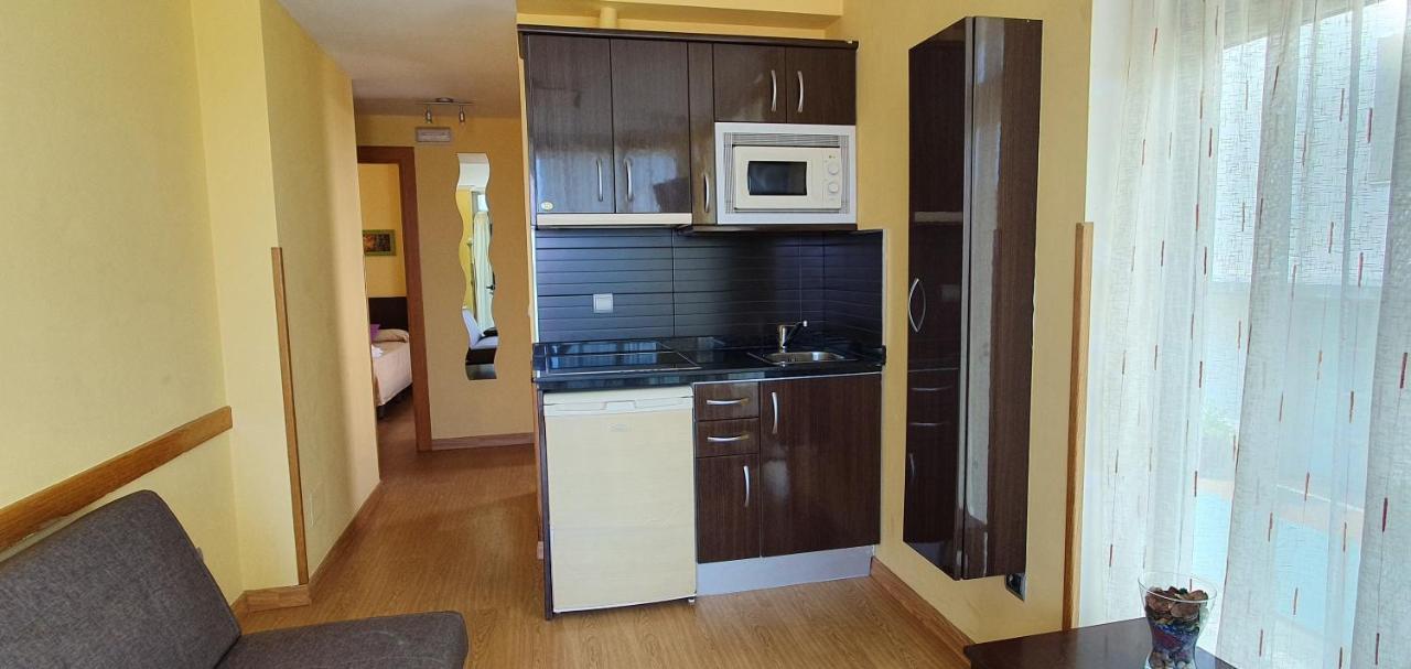 Apartamentos Maradentro Soto de la Marina Eksteriør bilde
